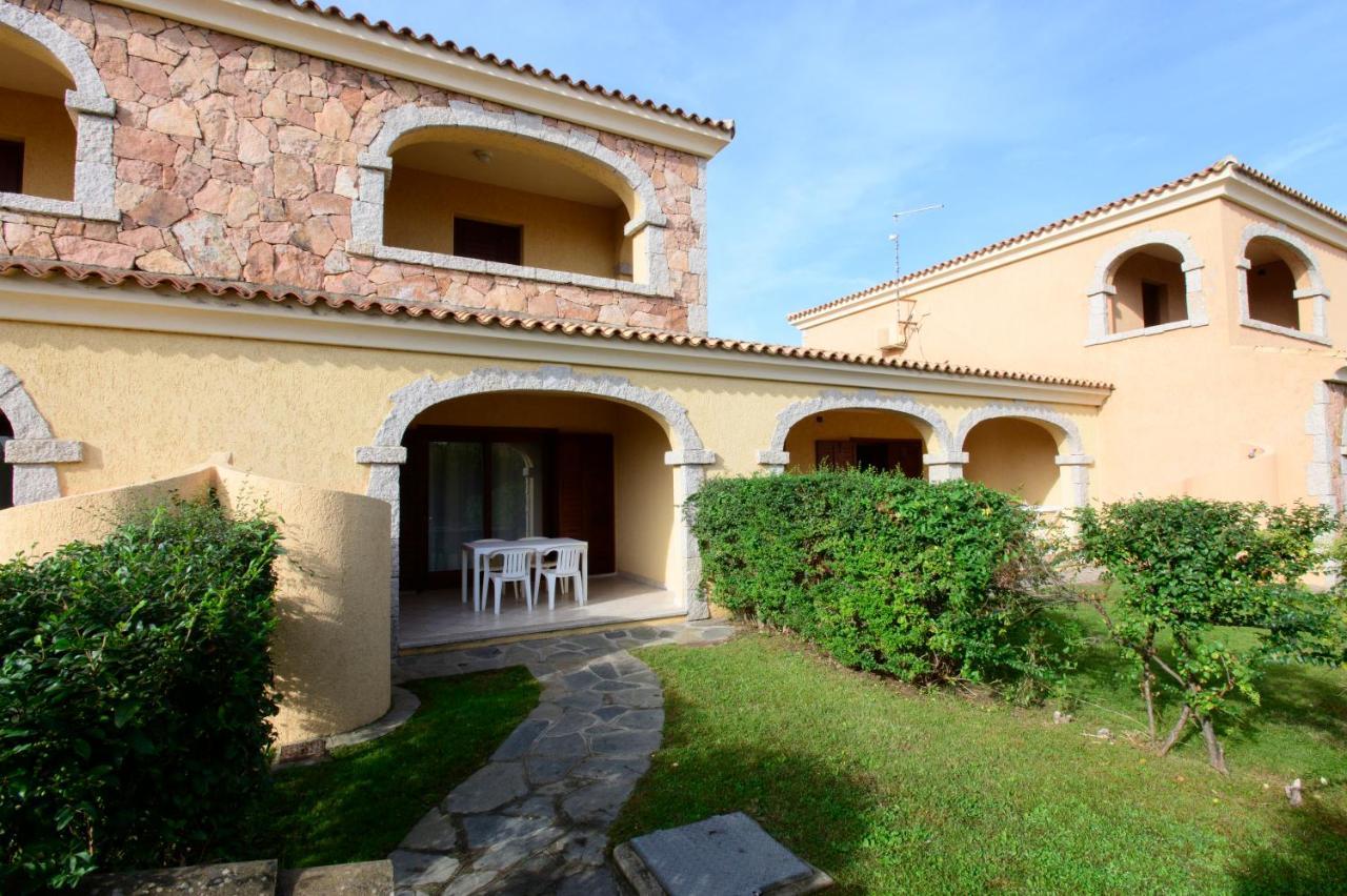 Ville Del Mar San Teodoro  Exterior foto