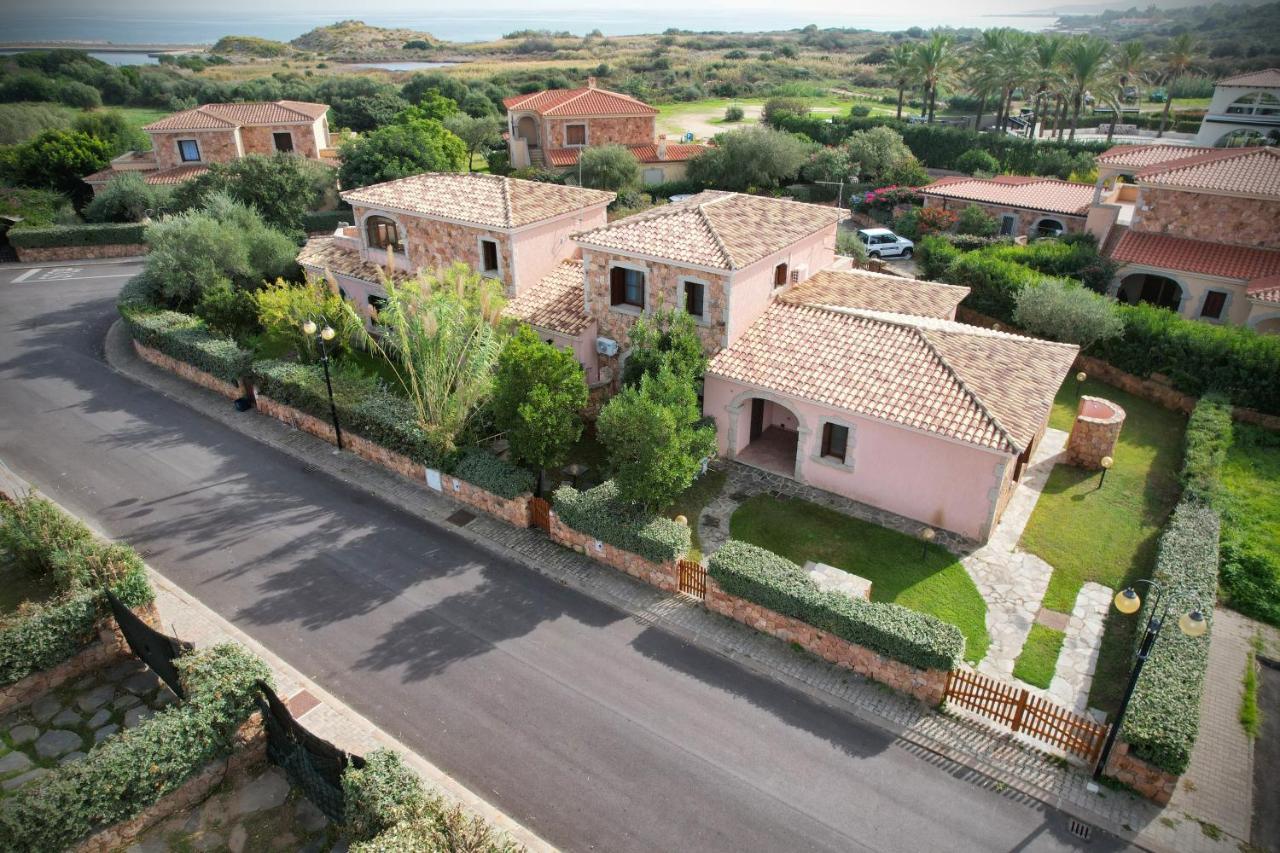 Ville Del Mar San Teodoro  Exterior foto